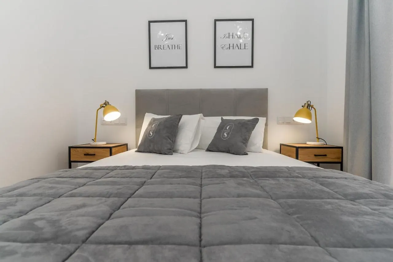 Cordoba Suites Apartments ספרד
